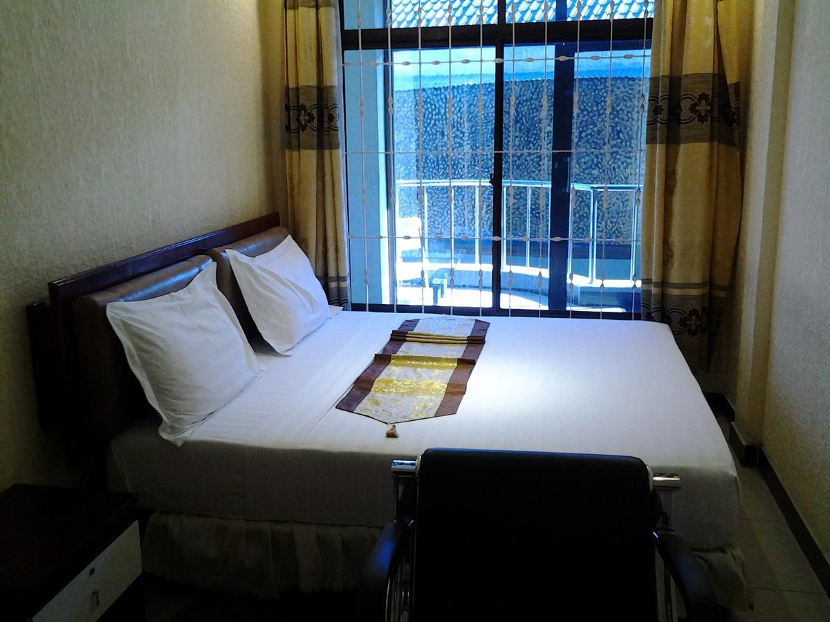 Best Point Hotel Дар-ес-Салам Номер фото